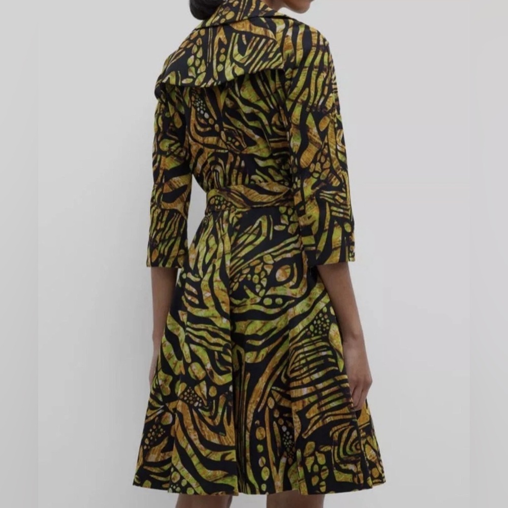 Stylish Long Sleeve Dress with Bold Pattern - Picture 3 of 9